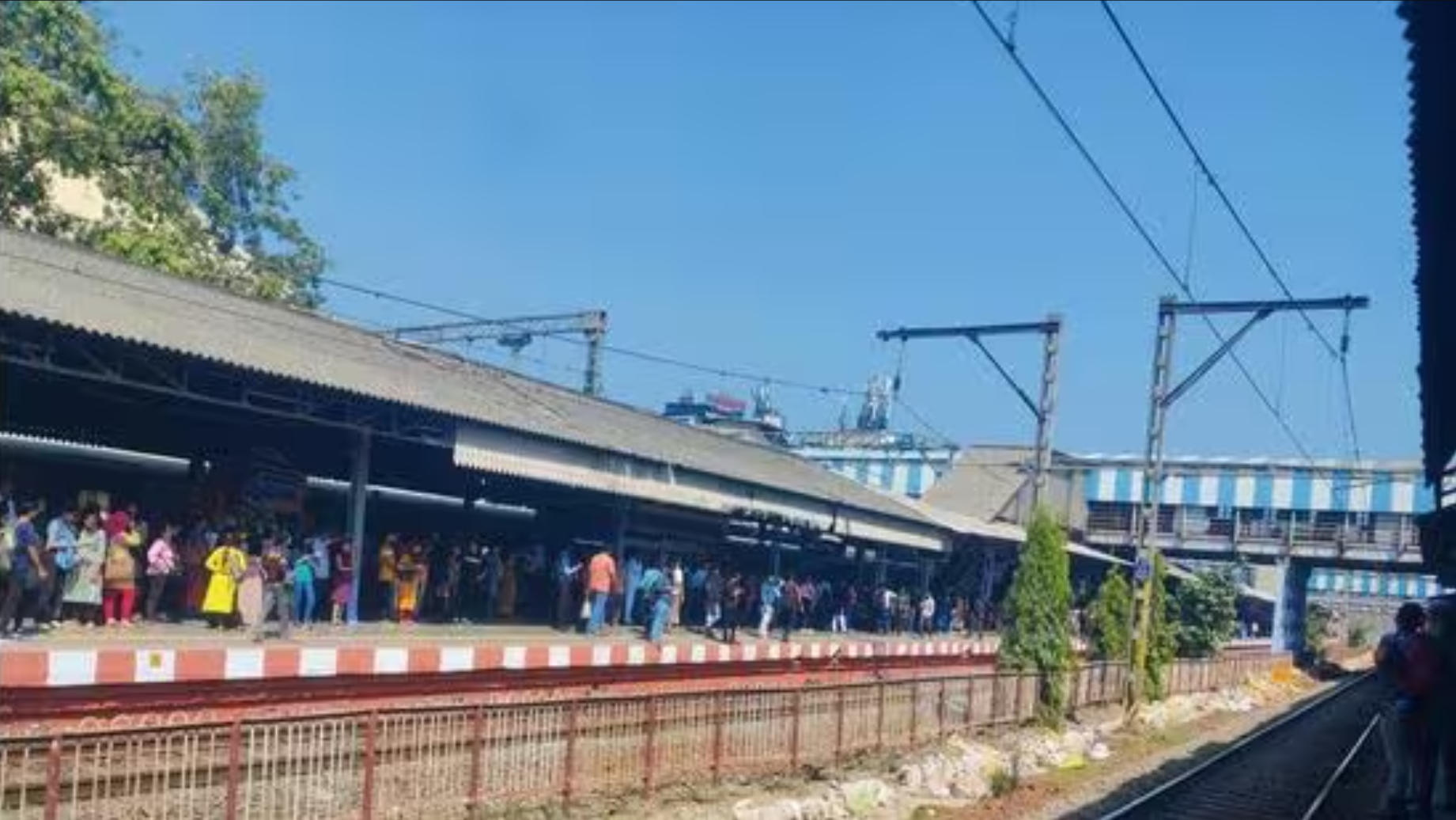 CR starts decongesting Dadar and Thane railway stations.