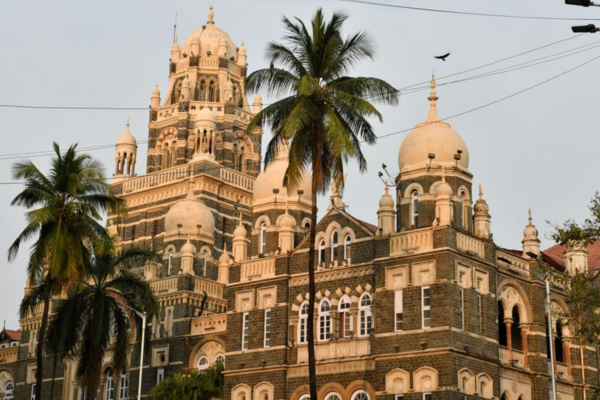 Western Railway's Mumbai Division Surpasses 3 Crore Mark